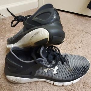 Under Armour Speedform Fortis